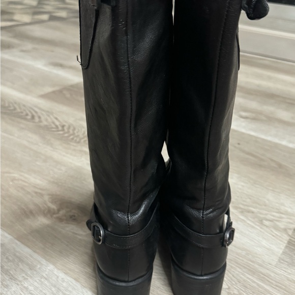 Black leather boots in good pre loved condition - Picture 4 of 6